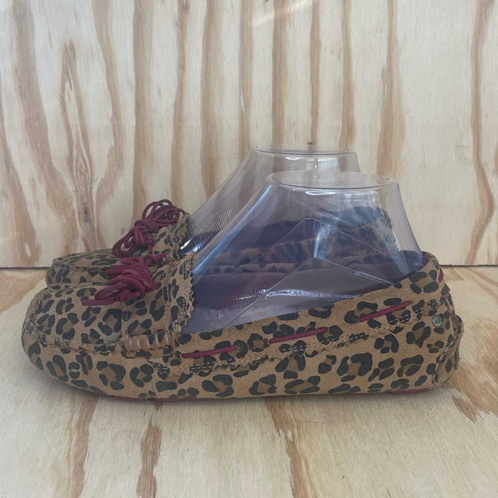 Ugg Meena Leopard Print Leather Slippers Size 7